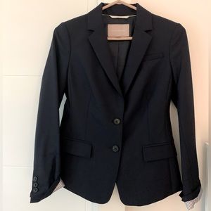 NWOT Banana Republic wool dark navy blazer with stripe cuff detail. Size 0P